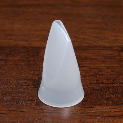 DECORATOR ROSE PETAL TIP PLASTIC 103