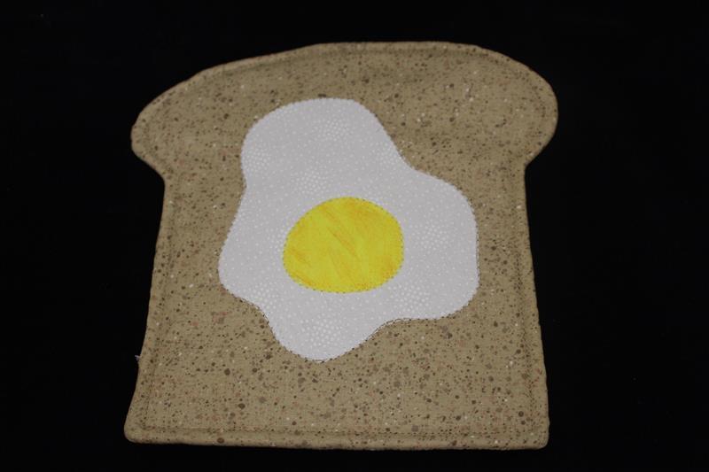 HOT PAD BREAD DESIGN WITH EGG