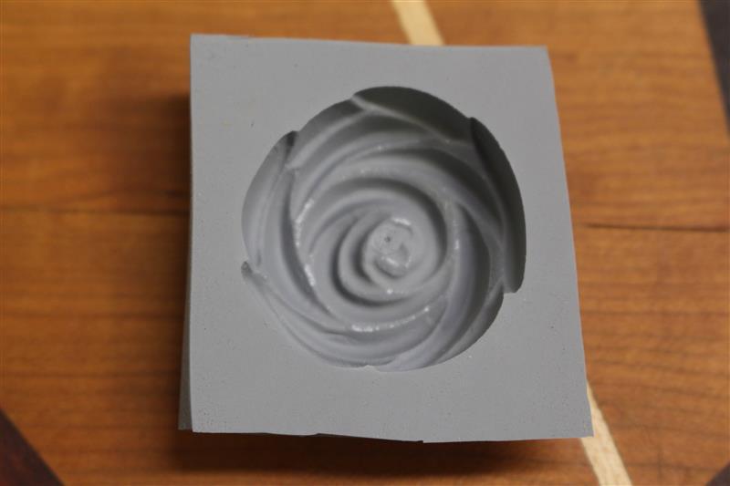 ROSE CANDY MINT MOLD